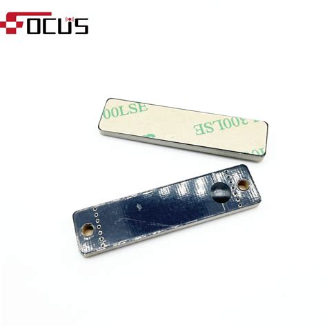 metal resistant rfid tags